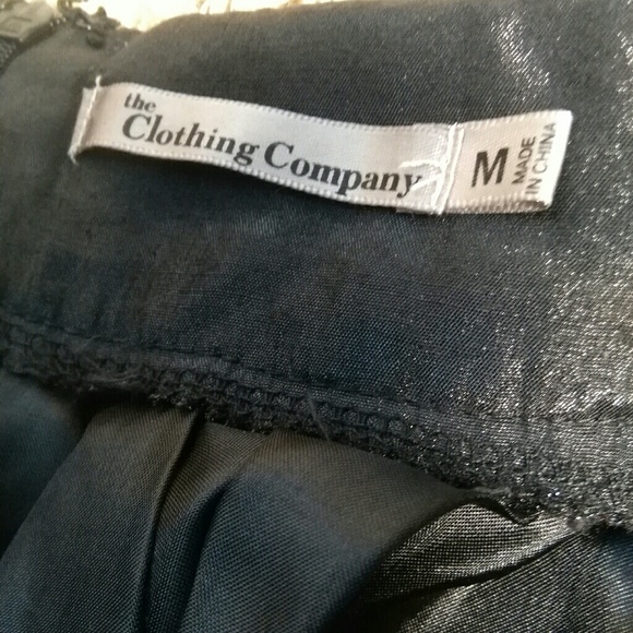 Black Beatiful Skirt - Picture 2 of 8